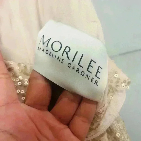 MoriLee Gold Sequin Gown
Sweetheart Neckline Illusion Size 6 - Picture 9 of 16